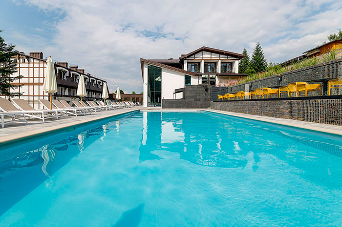 Outdoor swimming pool